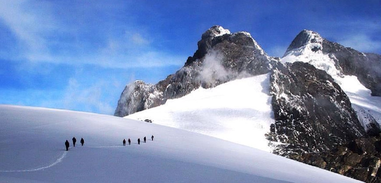 13-day Mount Rwenzori and Gorilla Trekking Safari: For those who enjoy adventure and the outdoors, the 13-day Mount Rwenzori and Gorilla Trekking Safari in Uganda provide an experience that cannot be matched